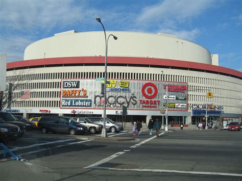 macy's queens center elmhurst ny.